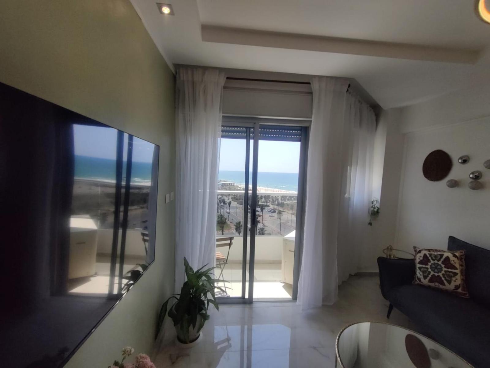 סוויטת פאר מול הים Apartment อัชโดด ภายนอก รูปภาพ