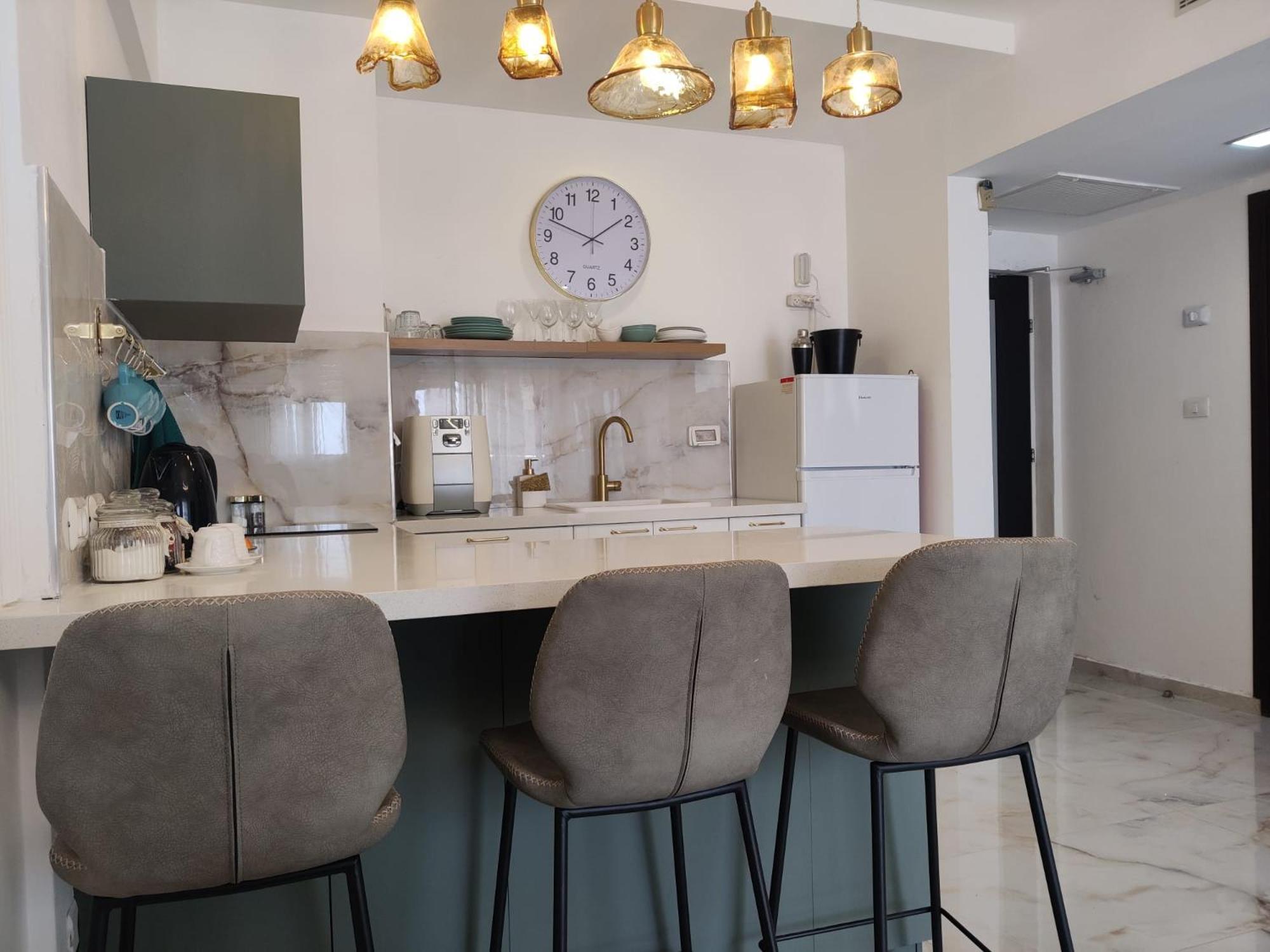 סוויטת פאר מול הים Apartment อัชโดด ภายนอก รูปภาพ